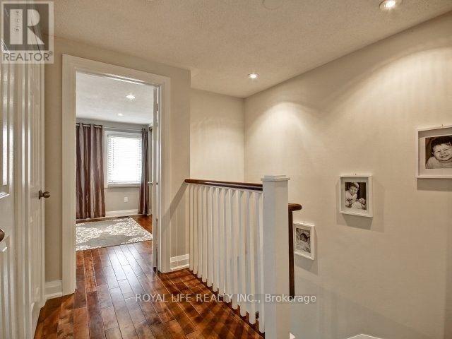Photo 14 of 1070 Lindsay Drive, Oakville ON