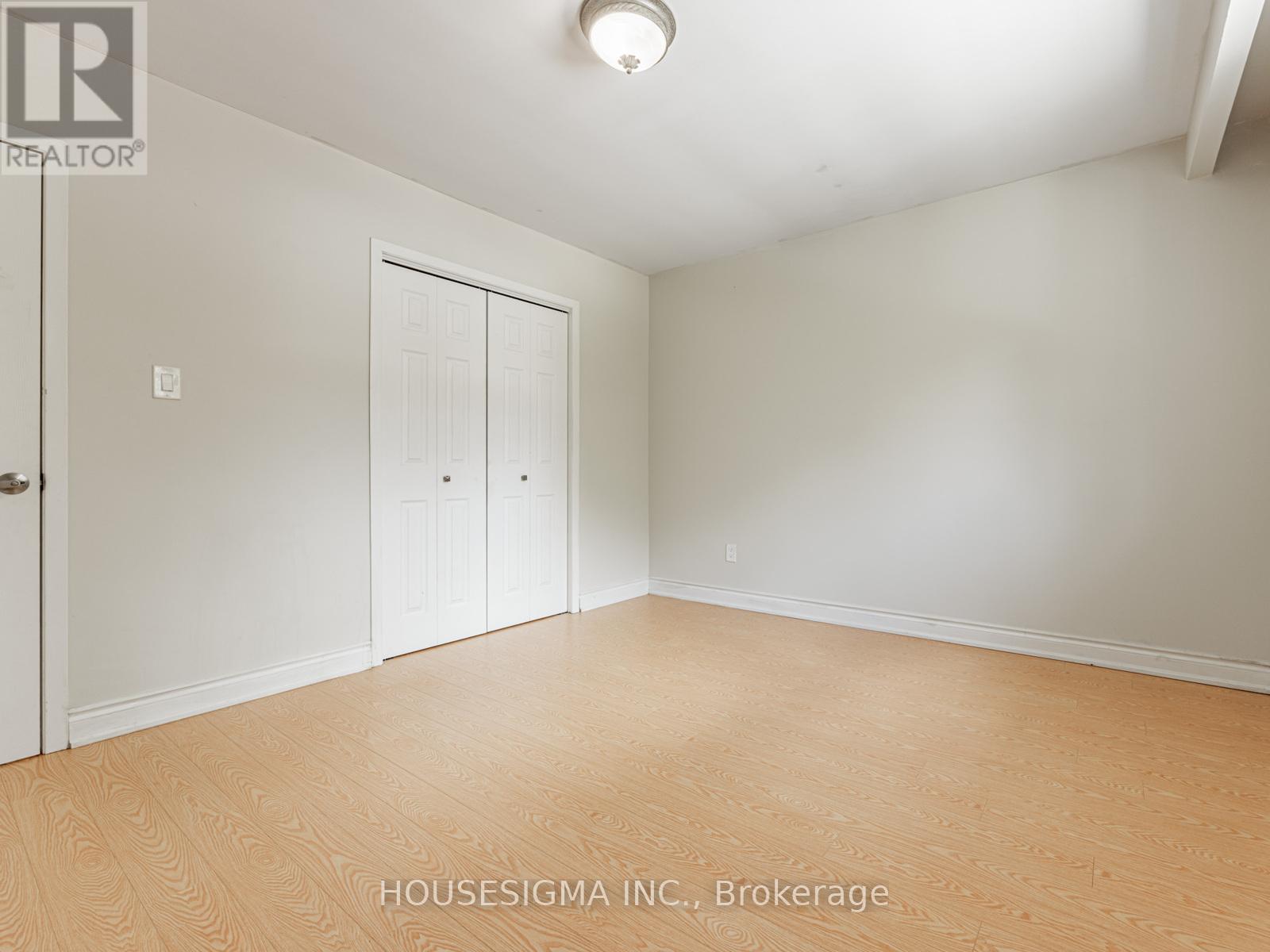 Photo 16 of Unit 2 16 Muskoka Avenue, Toronto ON