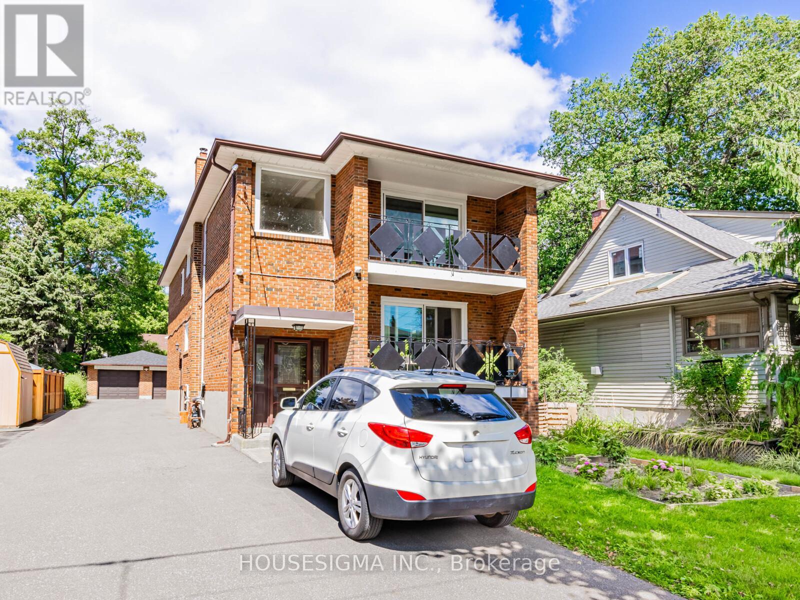 Photo 25 of Unit 2 16 Muskoka Avenue, Toronto ON