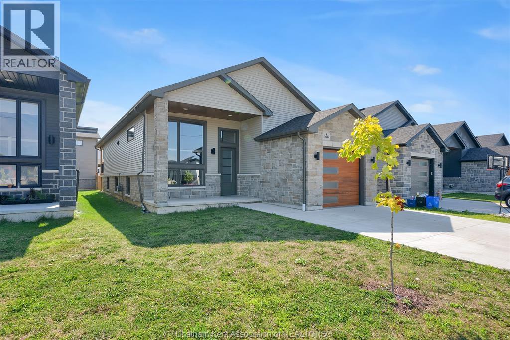 Photo 2 of 106 Ironwood Trail, Chatham ON