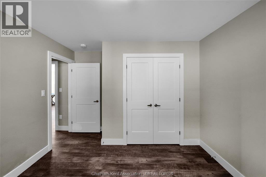 Photo 23 of 106 Ironwood Trail, Chatham ON