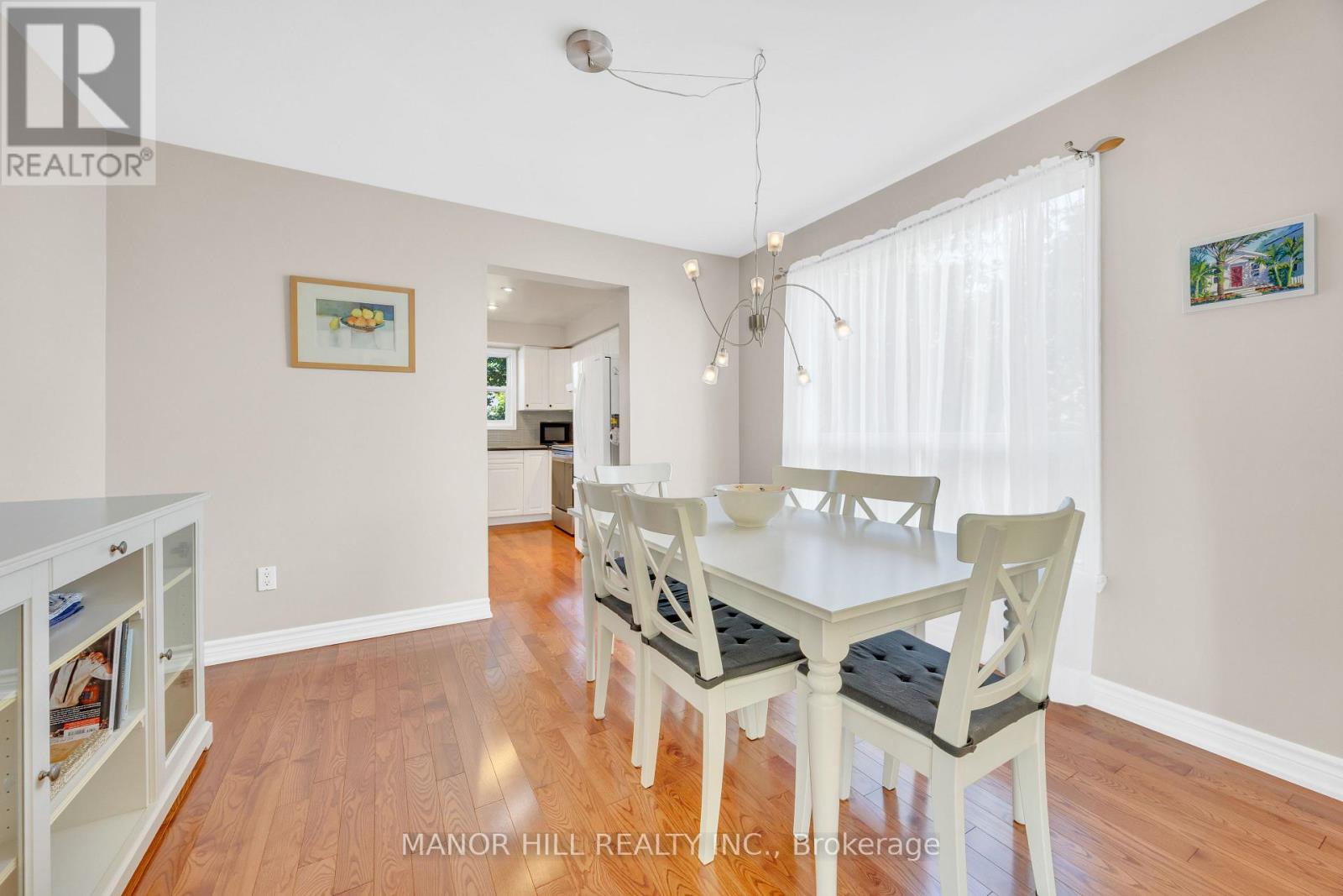 Photo 12 of 72 Lacewood Crescent, Brampton ON