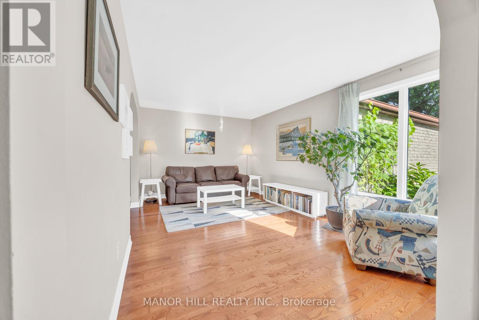 Photo 14 of 72 Lacewood Crescent, Brampton ON
