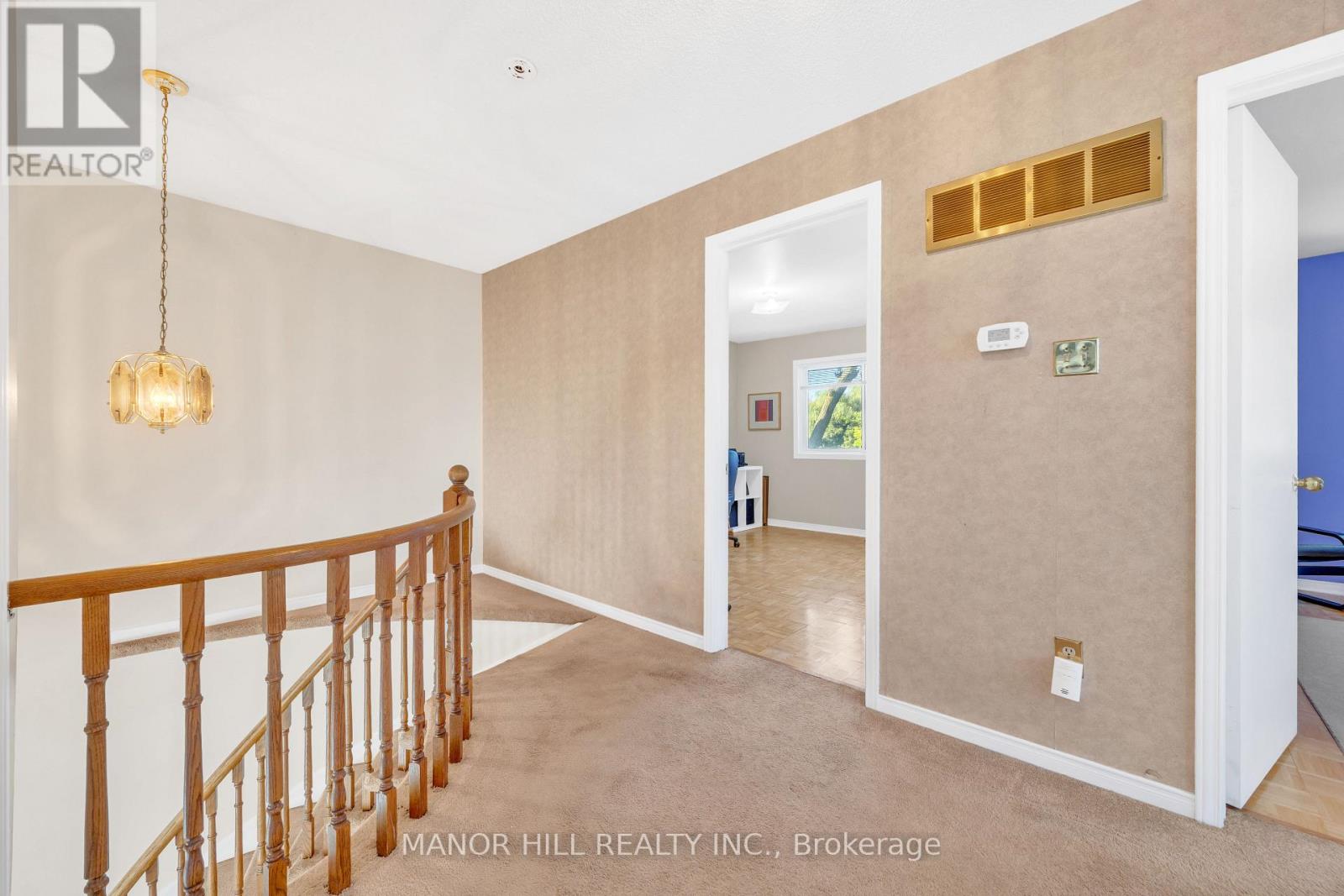 Photo 20 of 72 Lacewood Crescent, Brampton ON