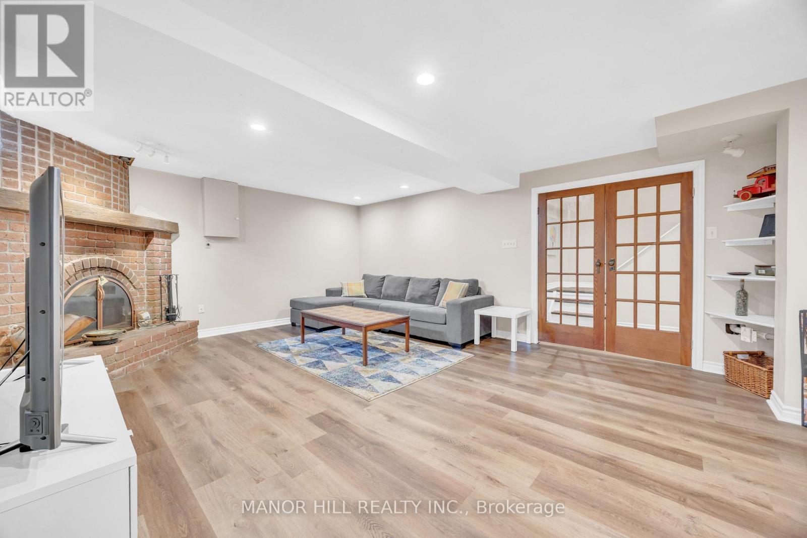 Photo 29 of 72 Lacewood Crescent, Brampton ON