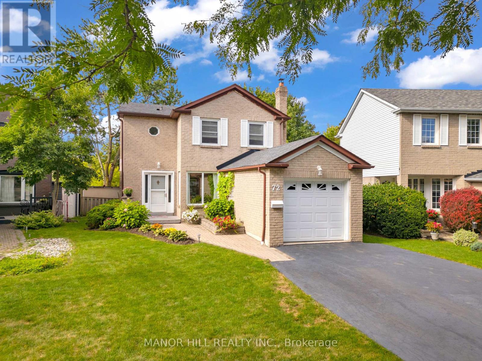 Photo 3 of 72 Lacewood Crescent, Brampton ON