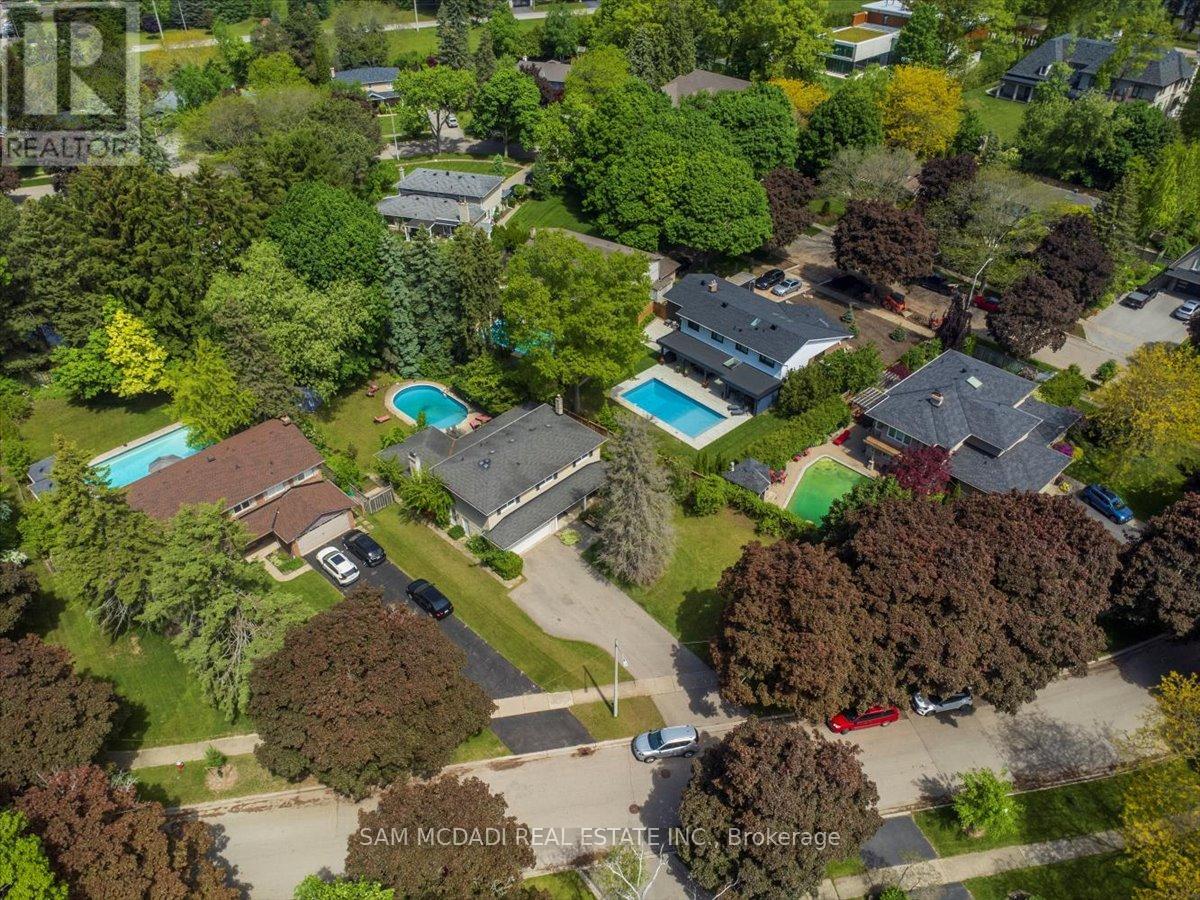 Photo 22 of 1571 Yew Street, Mississauga ON