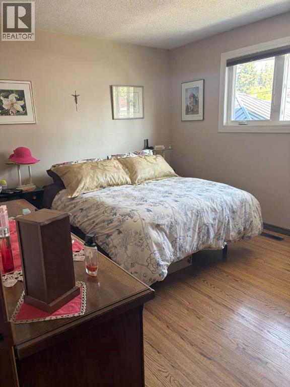 Photo 14 of 4924 40 Avenue Nw, Calgary AB