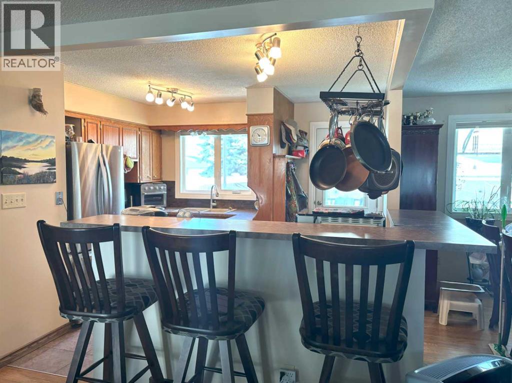 Photo 13 of 4924 40 Avenue Nw, Calgary AB