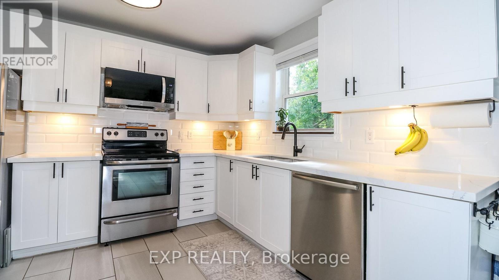 Photo 23 of 173 Shannon Street, Orillia ON
