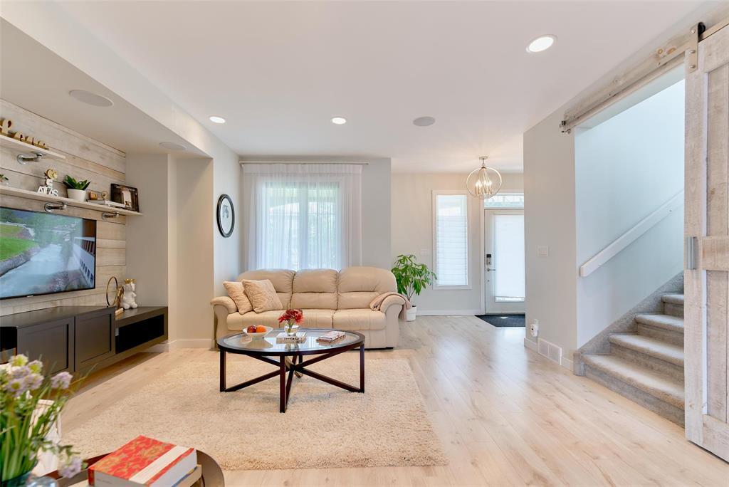 Photo 10 of 140 Cherrywood Road, Winnipeg MB