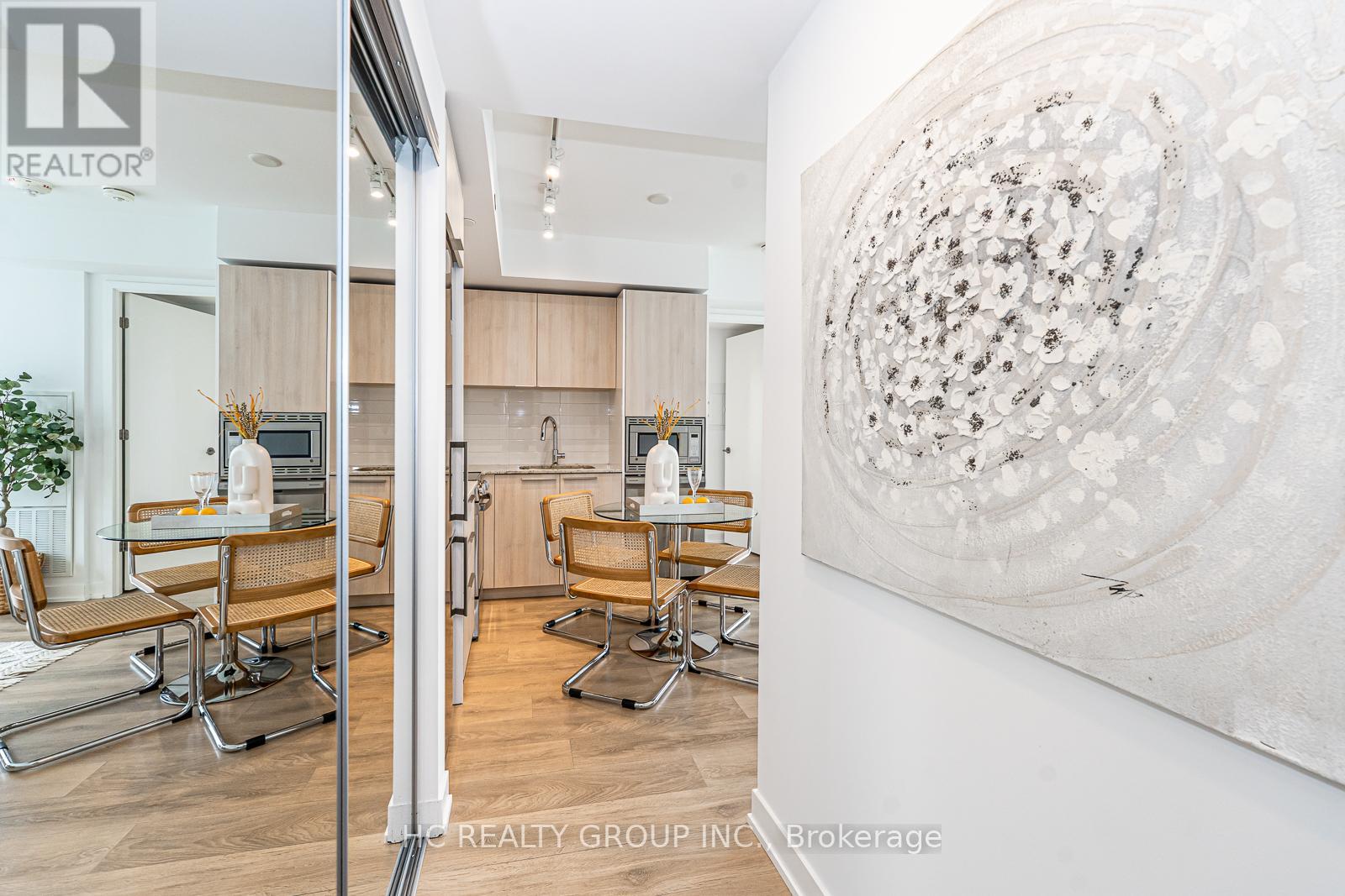 Photo 8 of 2403 18 Maitland Terrace, Toronto ON