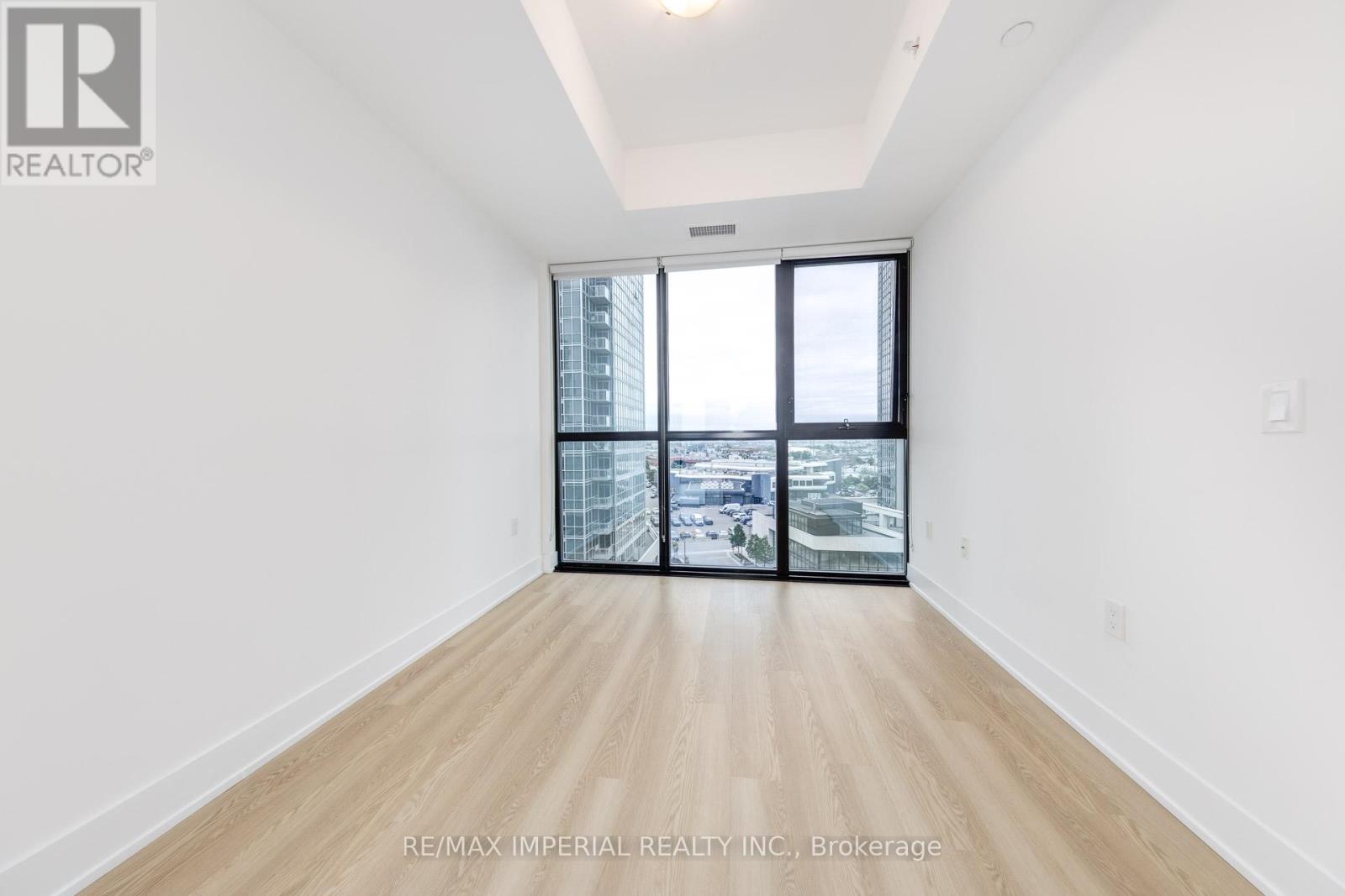 Photo 14 of 701 2916 Highway 7, Vaughan ON