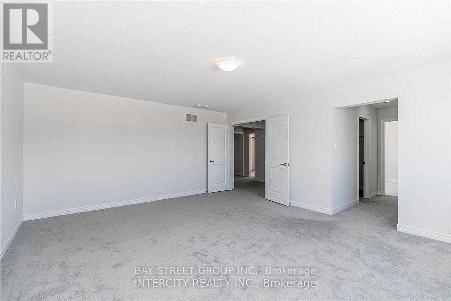 Photo 3 of 1809 Emberton Way, Innisfil ON