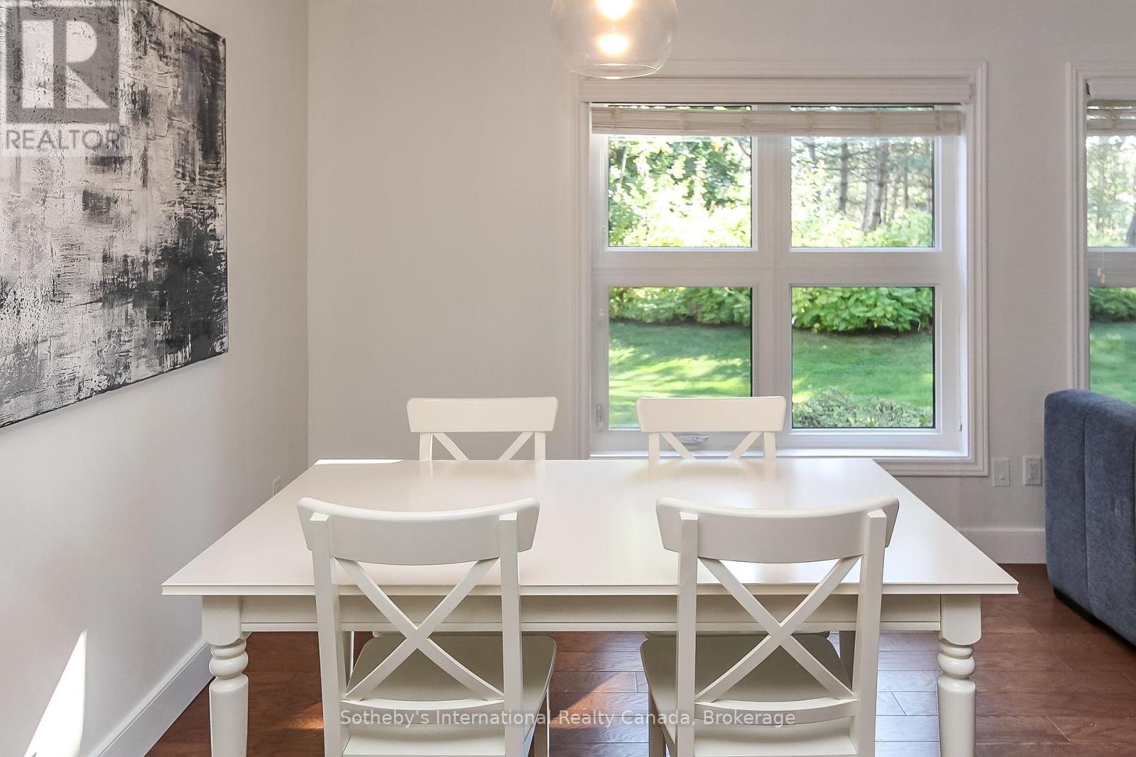 Photo 17 of 411 Mariners Way, Collingwood ON