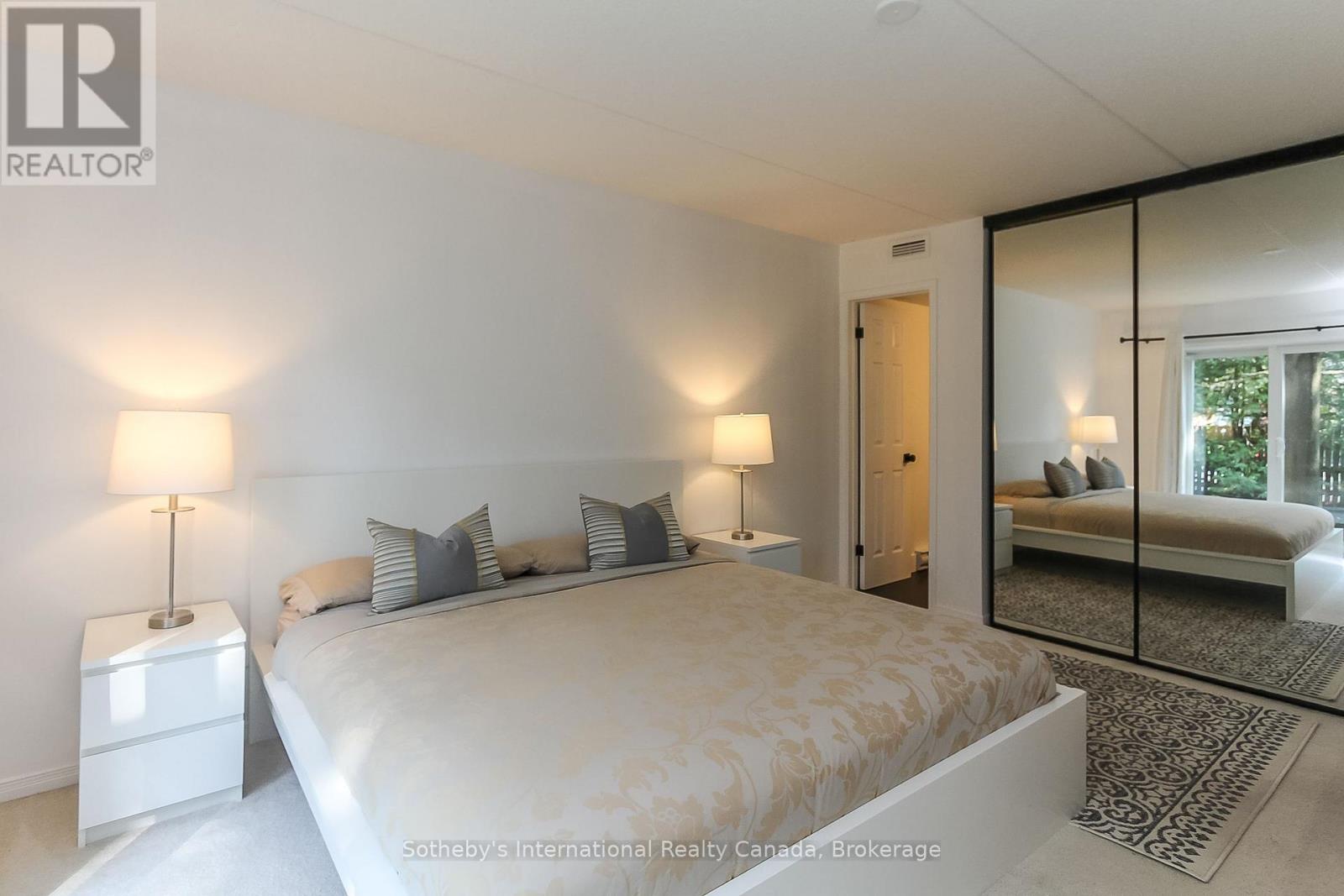 Photo 22 of 411 Mariners Way, Collingwood ON