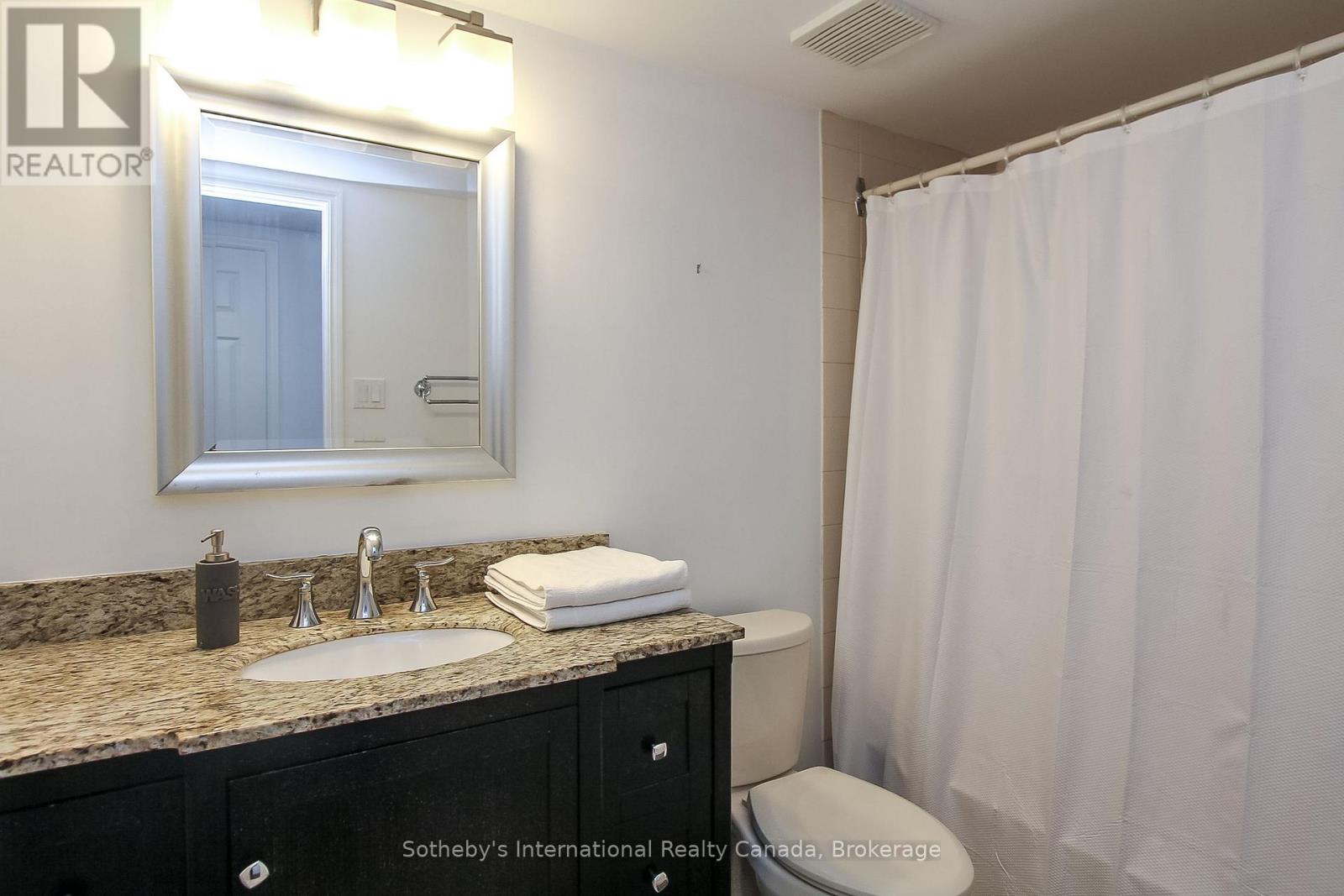 Photo 26 of 411 Mariners Way, Collingwood ON