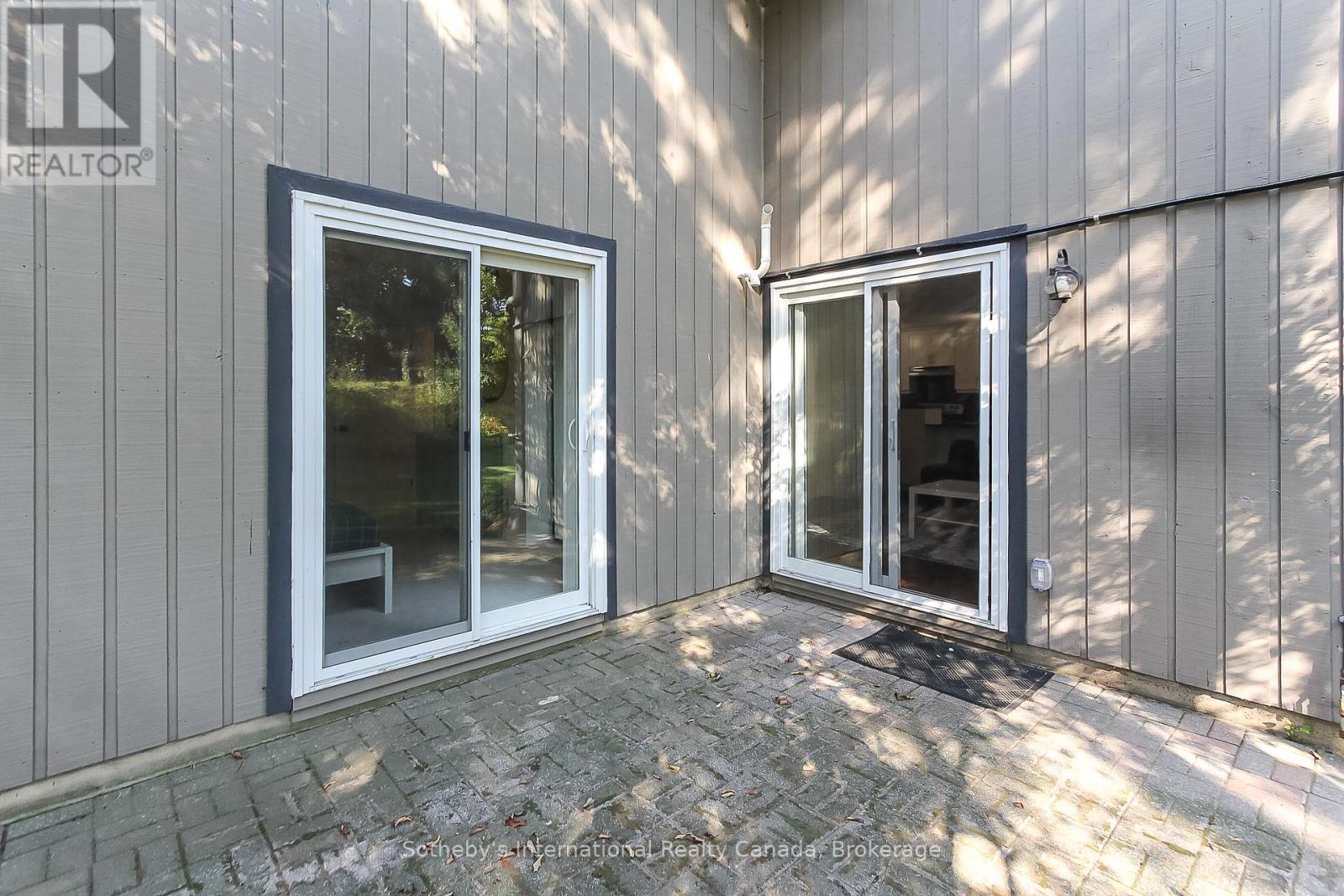 Photo 27 of 411 Mariners Way, Collingwood ON
