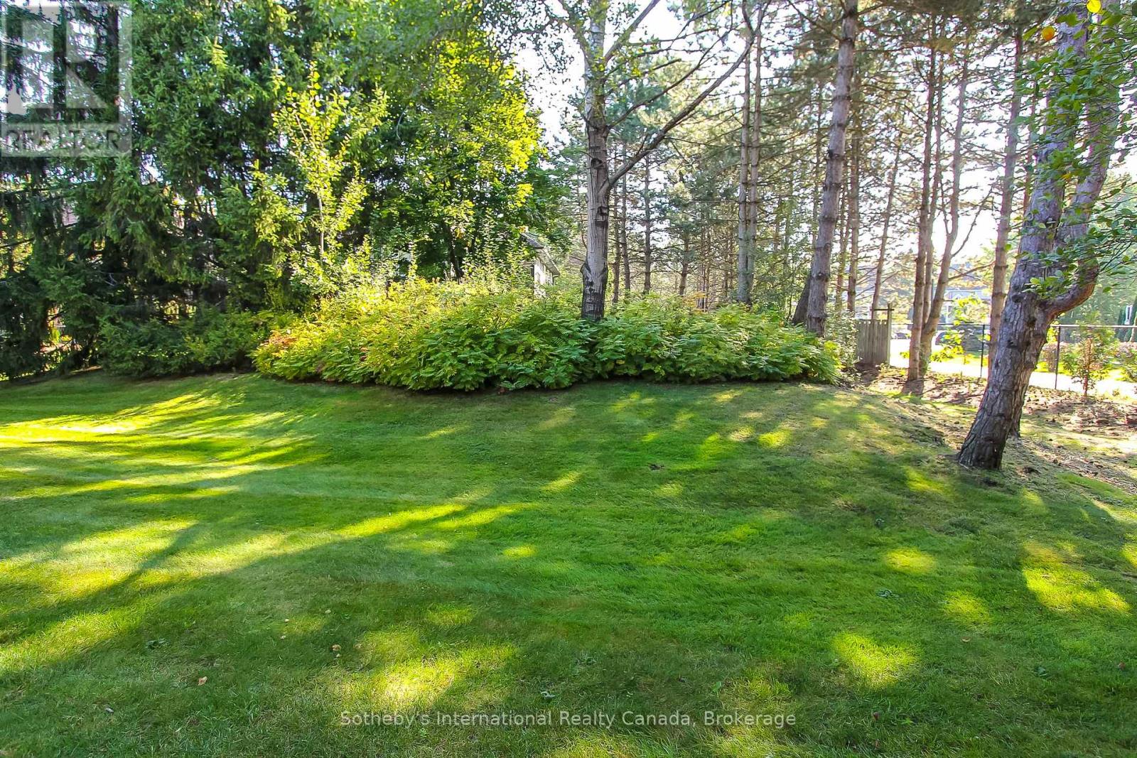 Photo 30 of 411 Mariners Way, Collingwood ON