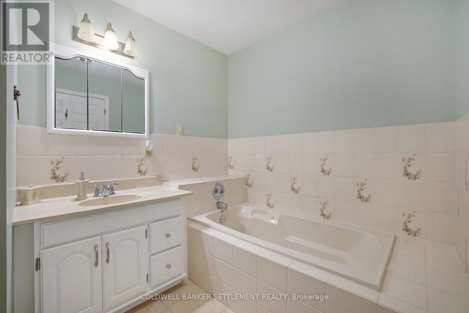Photo 26 of 65 Blue Heron Lane, Rideau Lakes ON