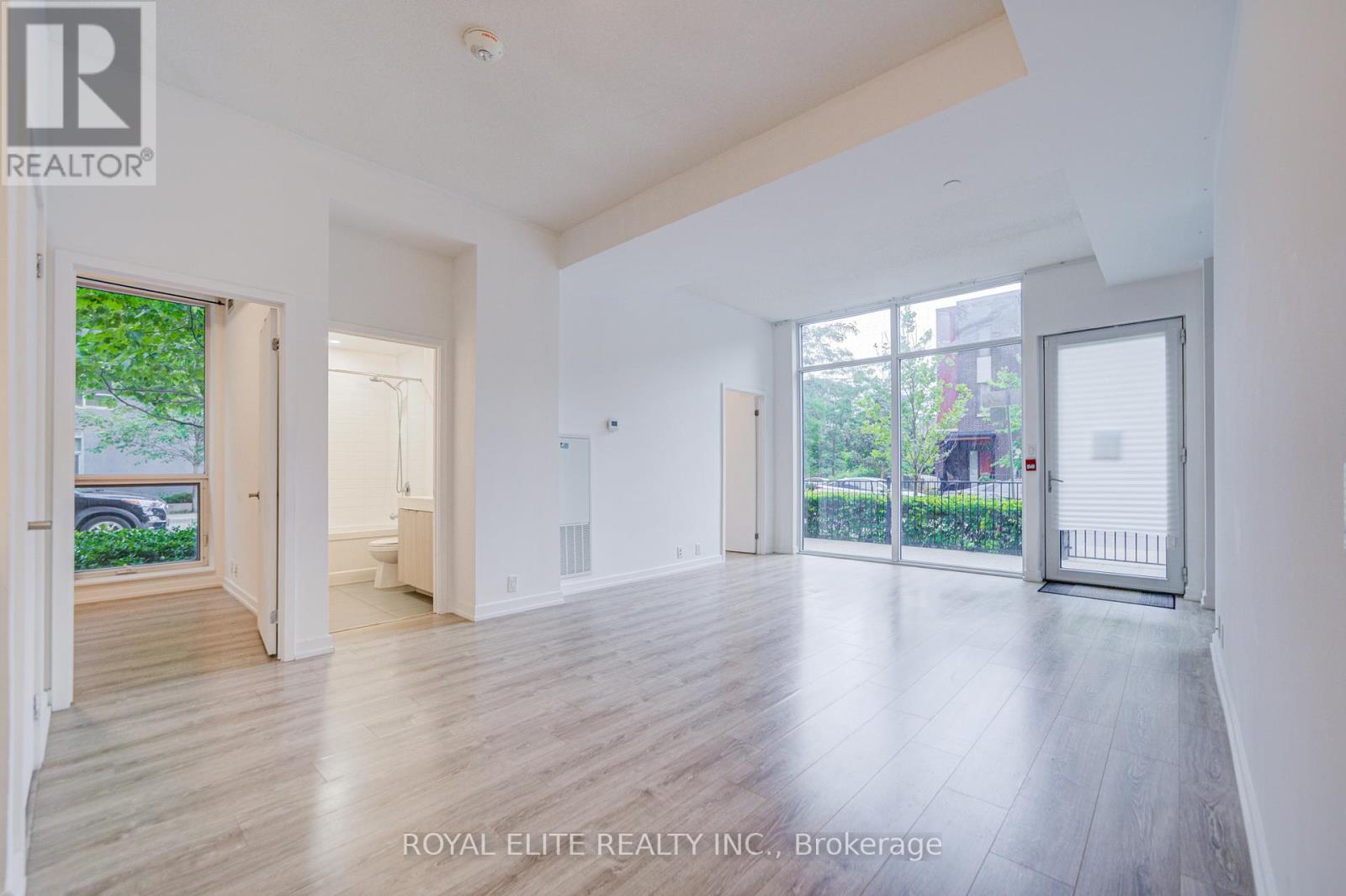 Photo 11 of 101 20 Tubman Avenue, Toronto ON