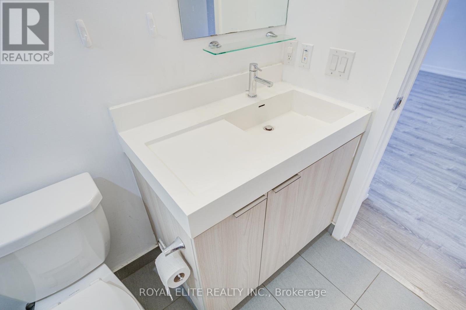 Photo 26 of 101 20 Tubman Avenue, Toronto ON
