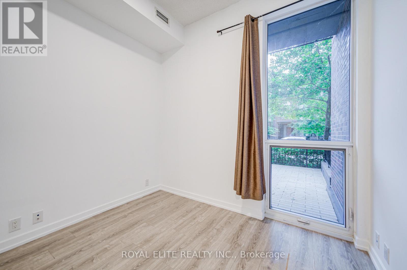 Photo 31 of 101 20 Tubman Avenue, Toronto ON