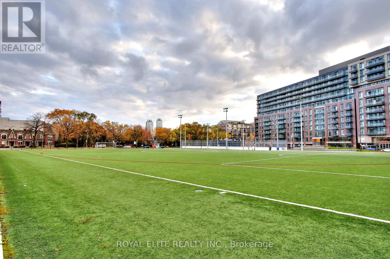 Photo 43 of 101 20 Tubman Avenue, Toronto ON