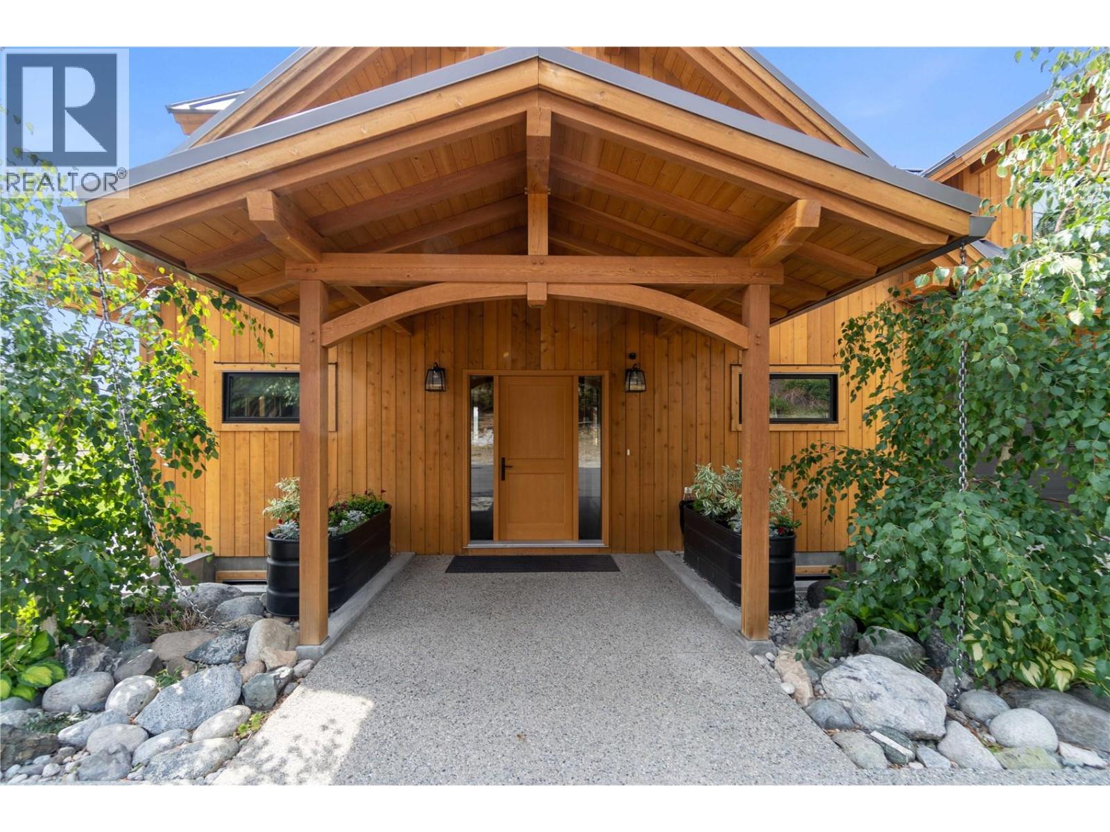 6400 Keyes Avenue, Peachland