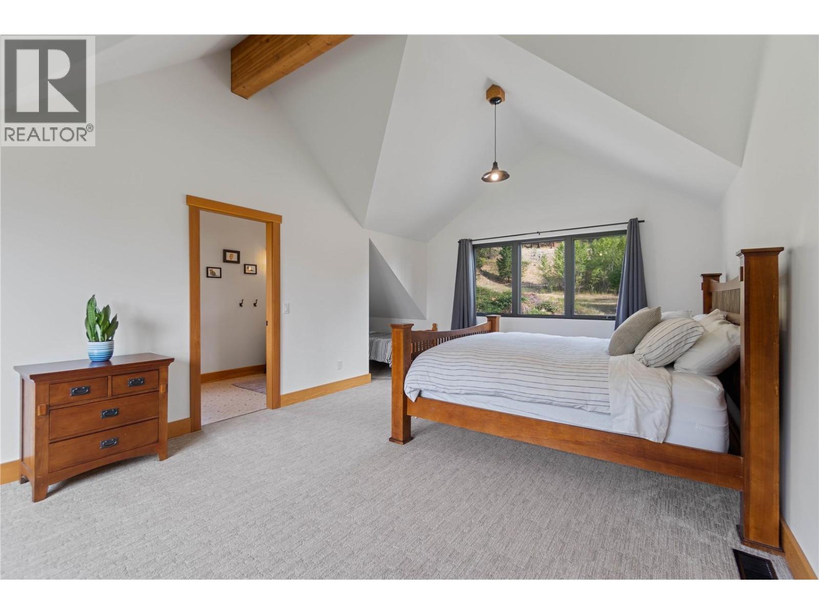 6400 Keyes Avenue, Peachland