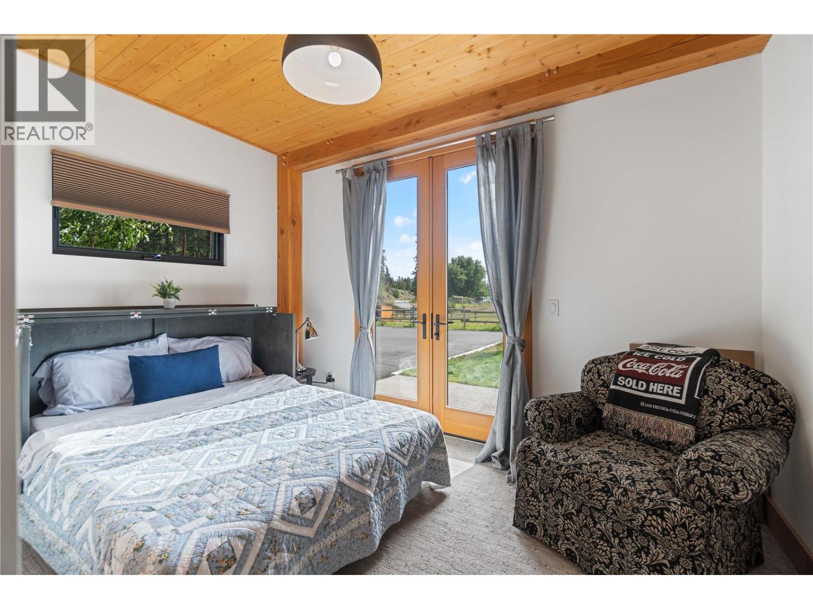 6400 Keyes Avenue, Peachland