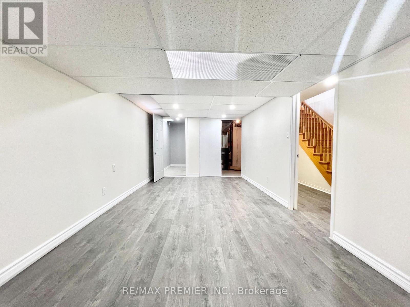 Photo 24 of 155 Penndutch Circle, Whitchurchstouffville ON