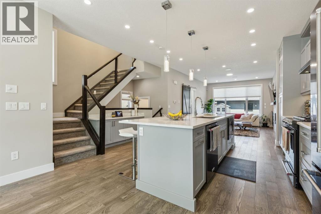 Photo 13 of 426 24 Avenue Ne, Calgary AB