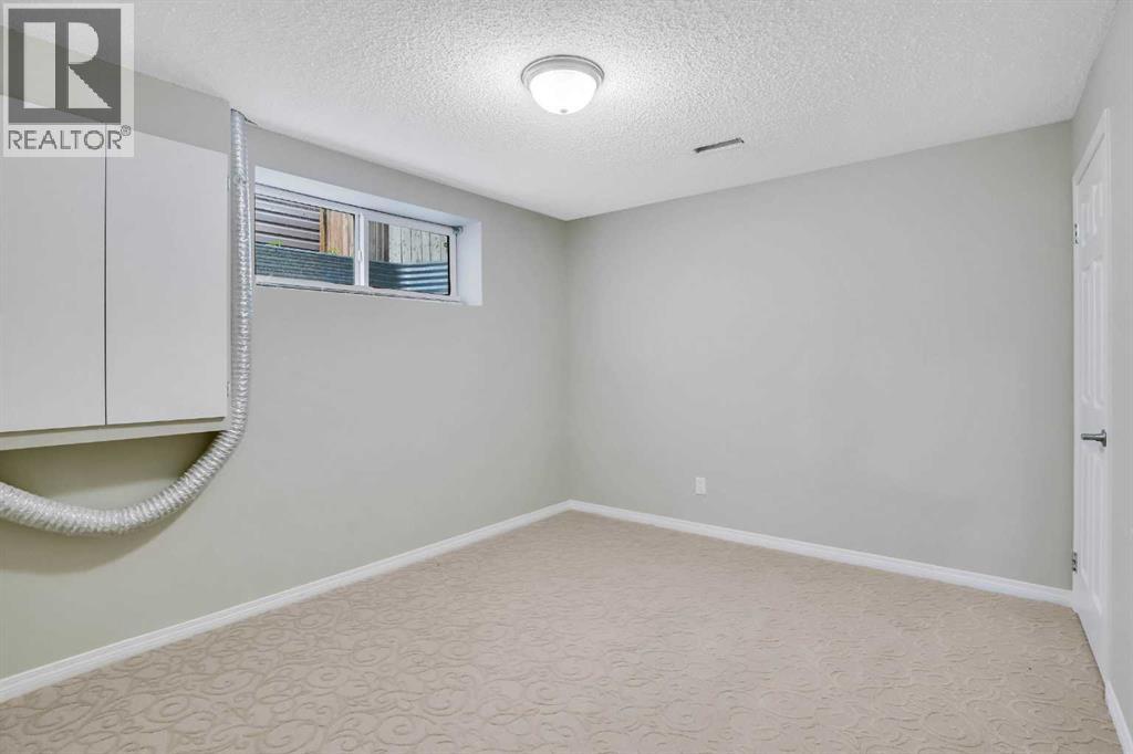 Photo 27 of 57 Saddleland Drive Ne, Calgary AB