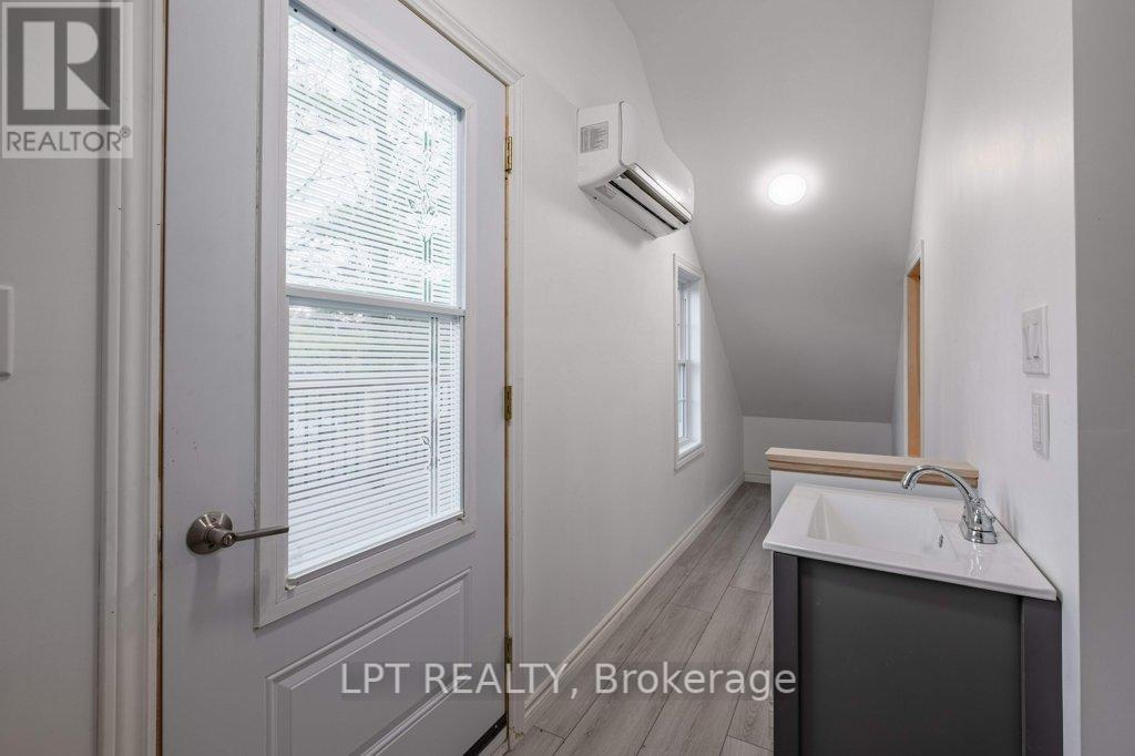 Photo 20 of 311 Thomas Street, Deseronto ON