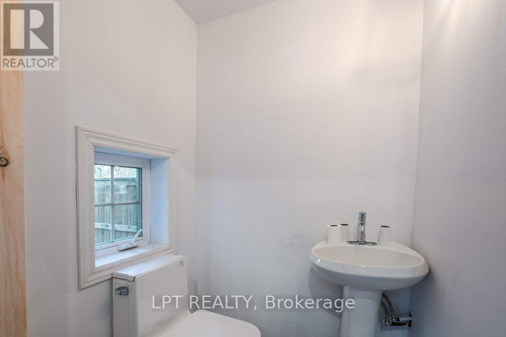 Photo 15 of 311 Thomas Street, Deseronto ON