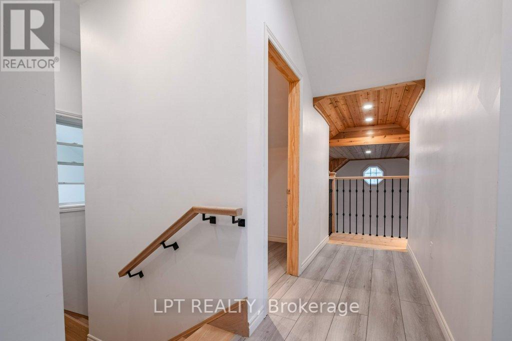 Photo 16 of 311 Thomas Street, Deseronto ON
