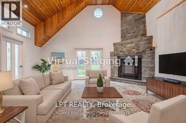 Photo 2 of 311 Thomas Street, Deseronto ON