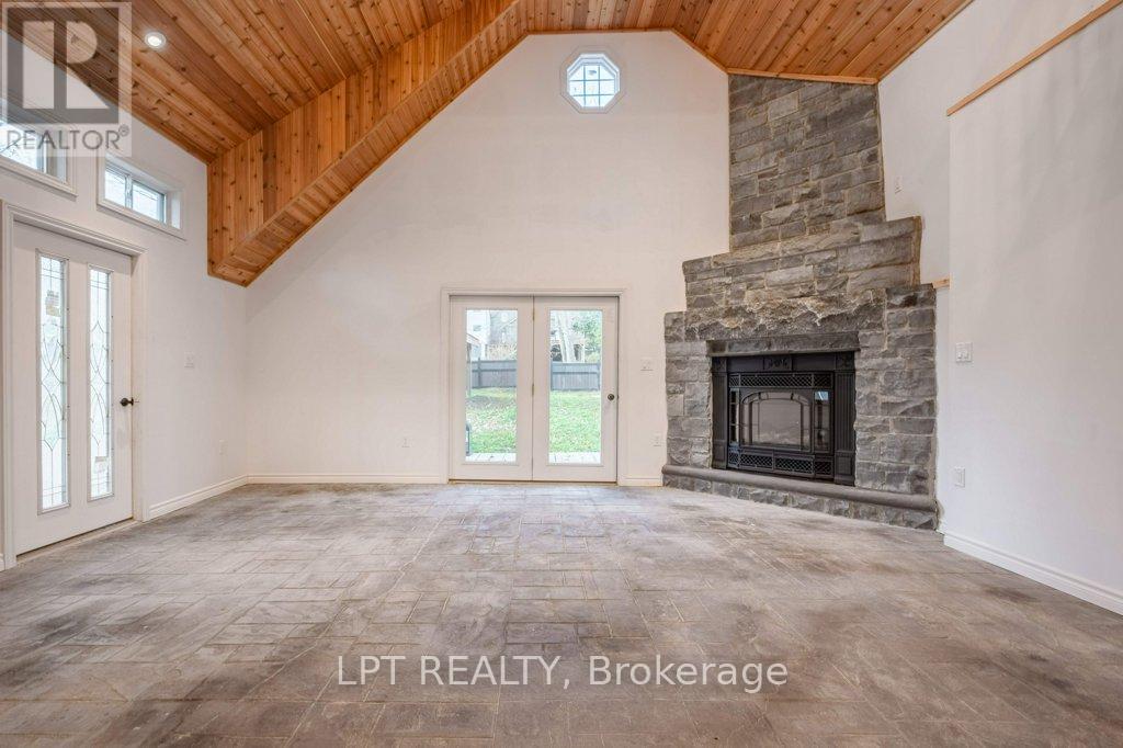 Photo 7 of 311 Thomas Street, Deseronto ON