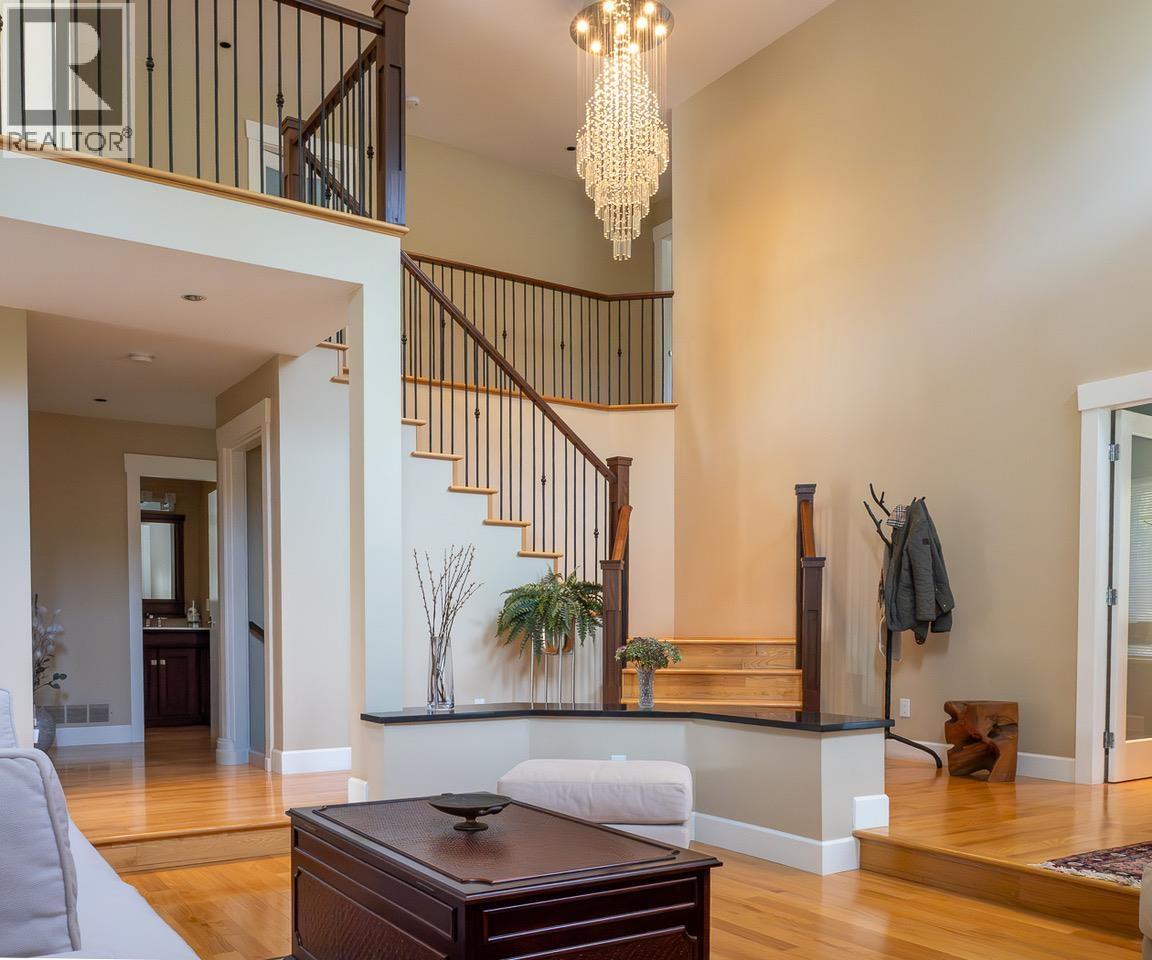 Photo 4 of 1740 Ioco Road, Port Moody BC