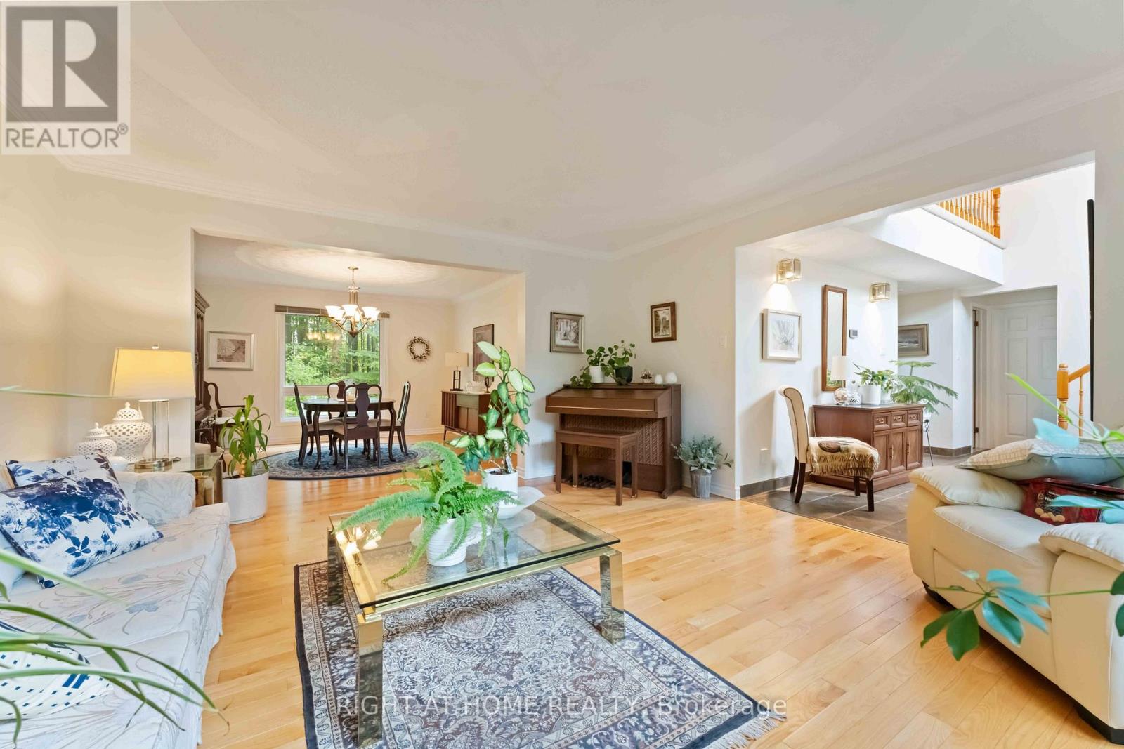 Photo 8 of 730 Canary Street, Ottawa ON