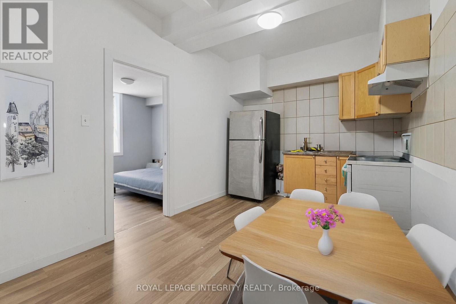 Photo 16 of 6 202 Rochester Street, Ottawa ON