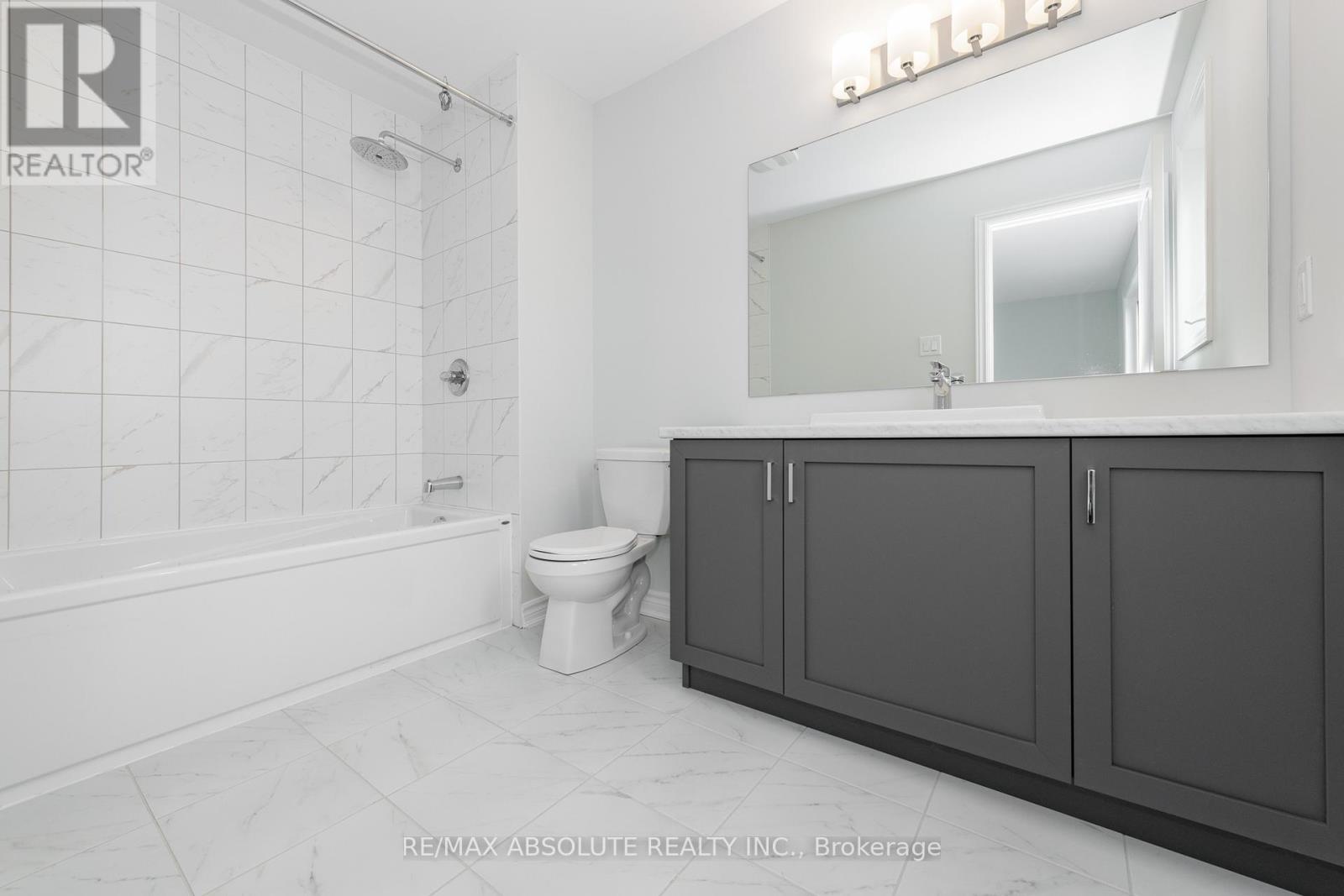 Photo 18 of 104 Mesa Drive, Ottawa ON