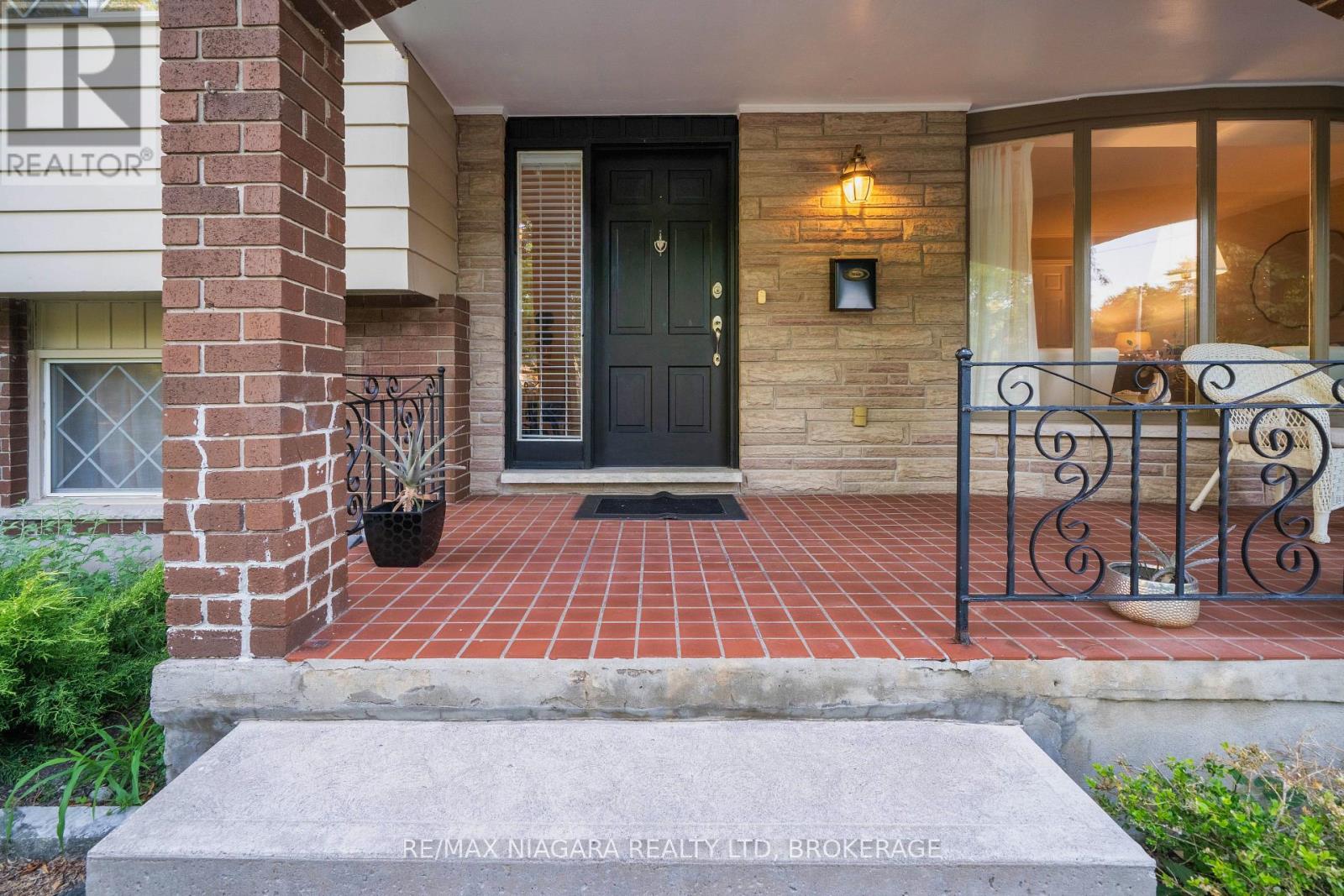 Photo 5 of 90 Mary Street, Niagaraonthelake ON