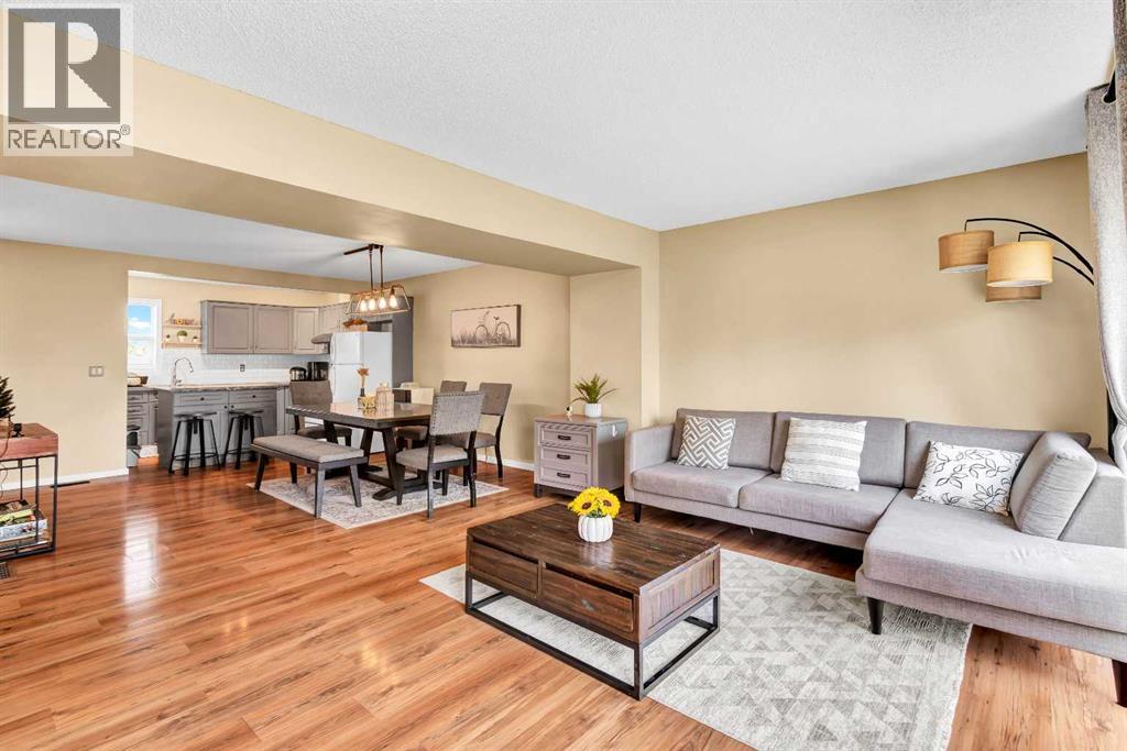 Single Family House for Sale in   Hidden Hills Terrace NW Hidden Valley Calgary 