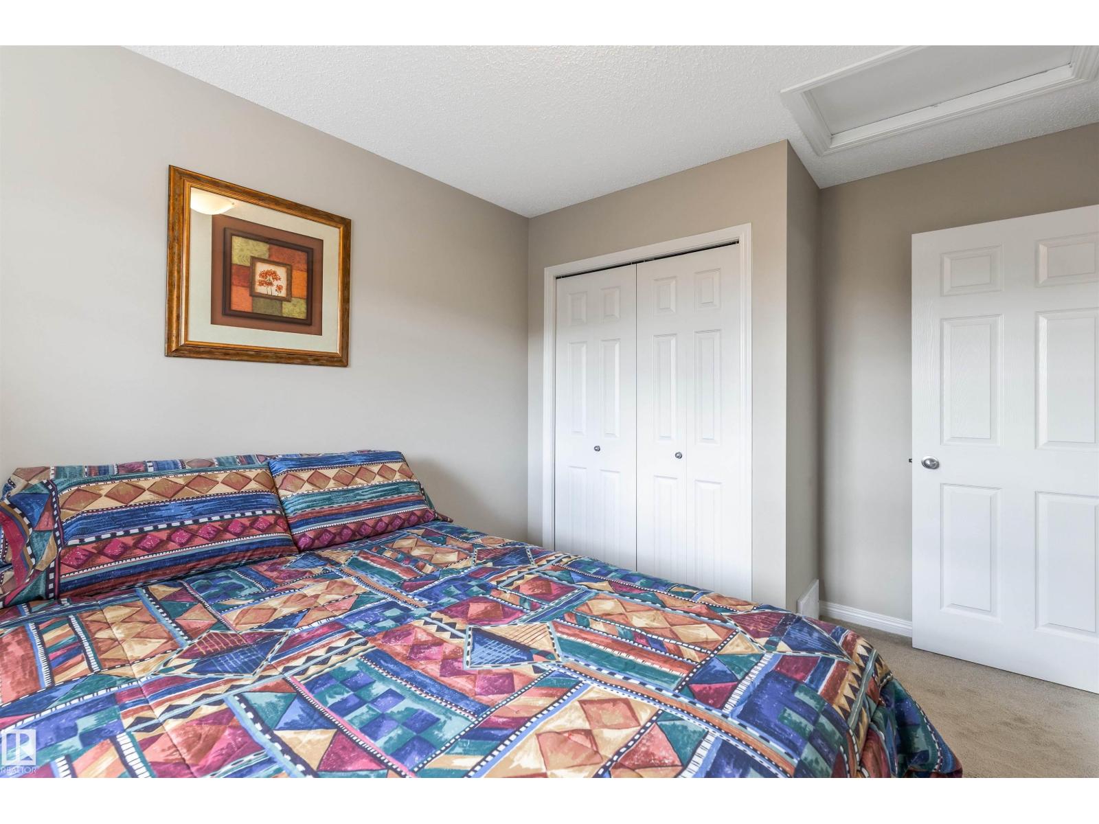 Photo 23 of 771 Eagleson Cr Nw, Edmonton AB