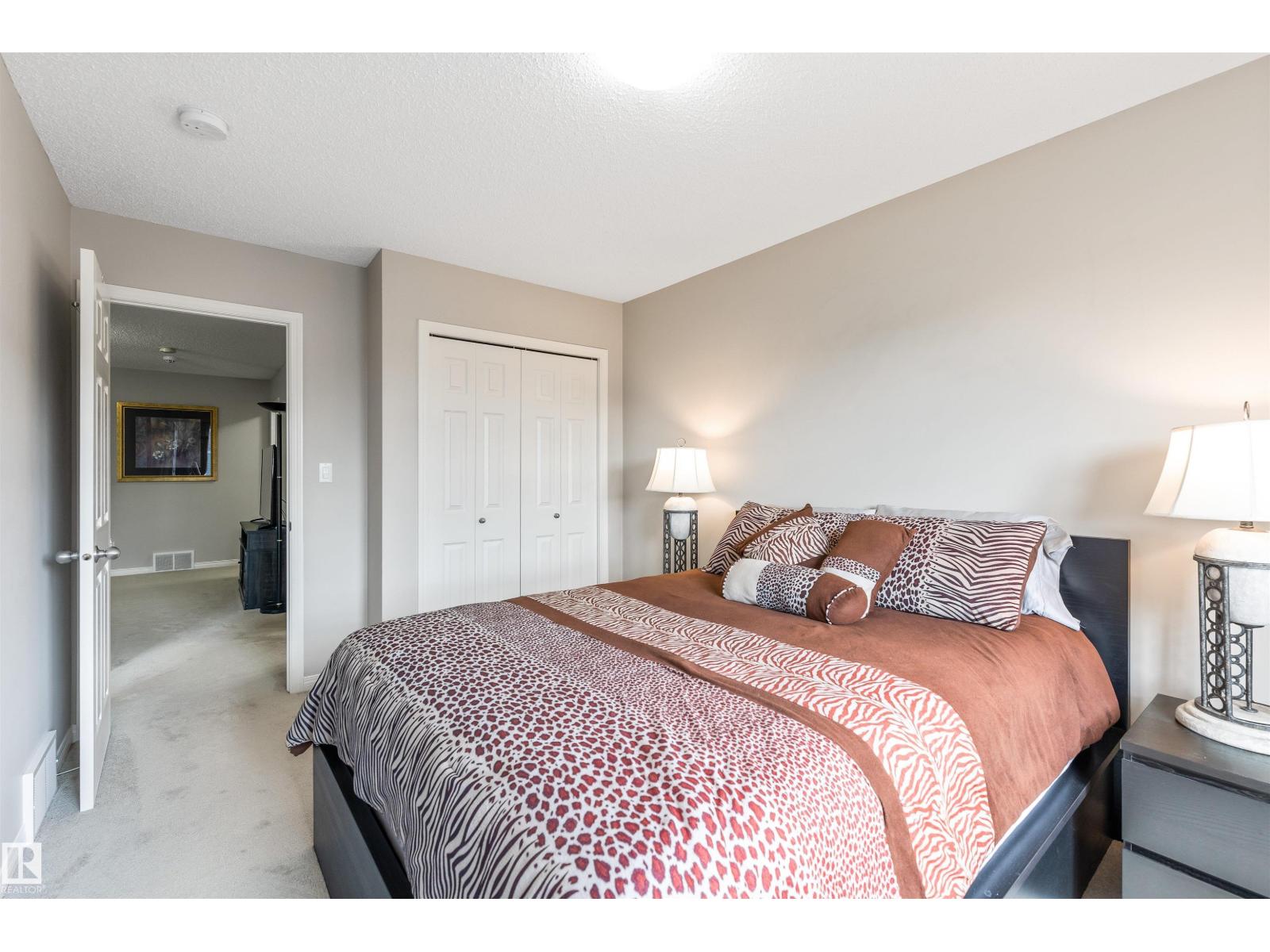 Photo 25 of 771 Eagleson Cr Nw, Edmonton AB