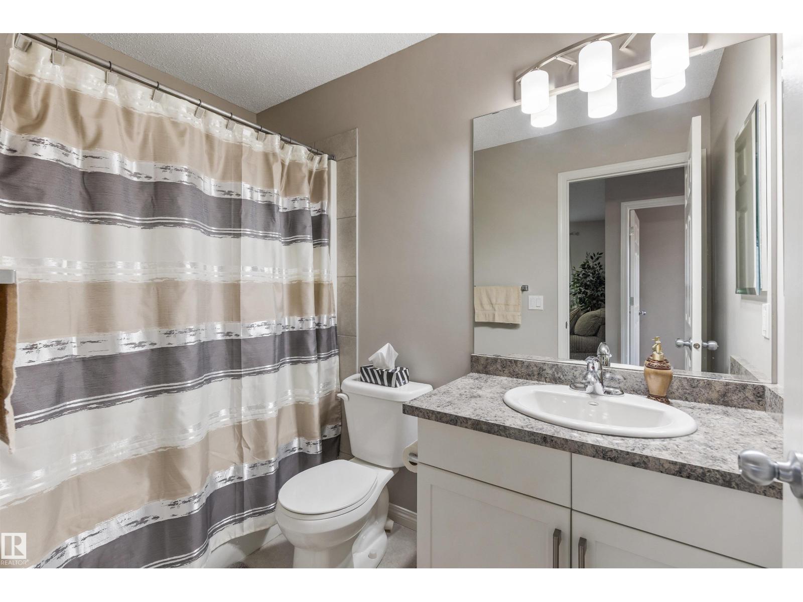 Photo 26 of 771 Eagleson Cr Nw, Edmonton AB