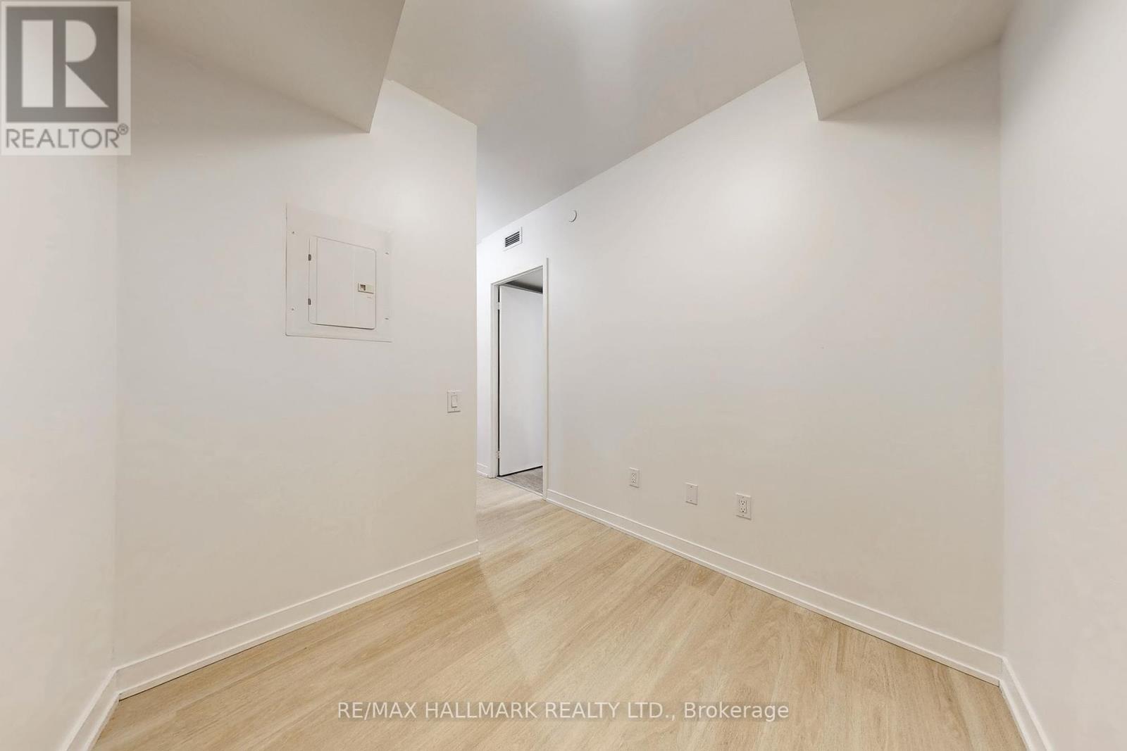 Photo 17 of 424 500 Wilson Avenue, Toronto ON