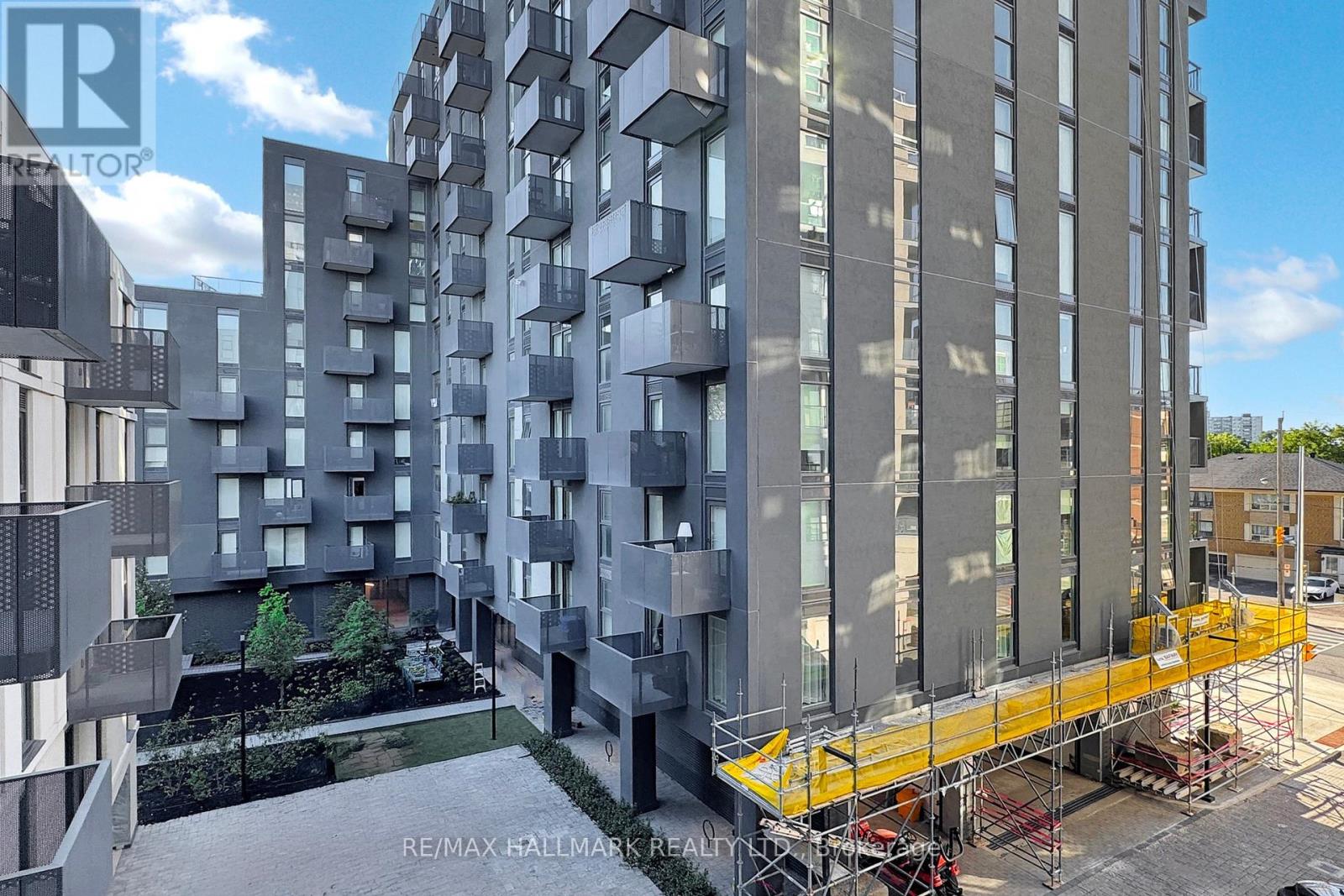 Photo 23 of 424 500 Wilson Avenue, Toronto ON